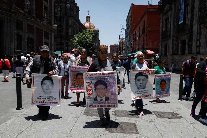 Sheinbaum se reunirá con familiares de los 43; hay nuevos elementos de investigación