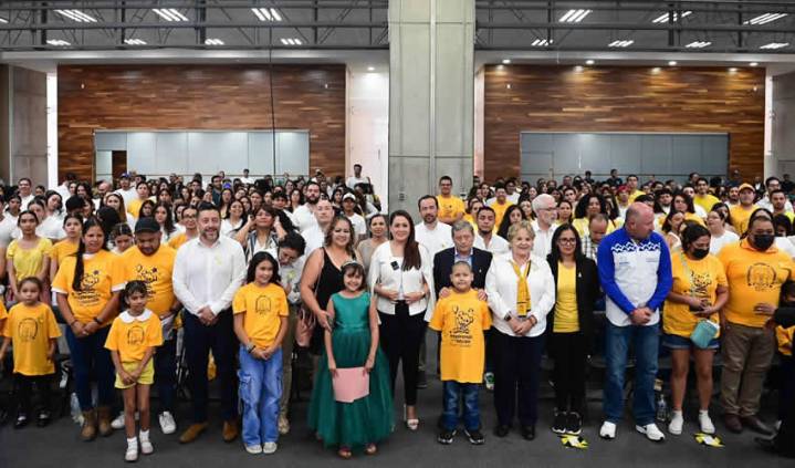 La Gobernadora Tere Jiménez Reafirma su  Compromiso con la Detección Temprana y Atención Integral del Cáncer Infantil
