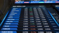 El Ibex 35 consolida los 15.300 puntos impulsado por la banca e Indra  