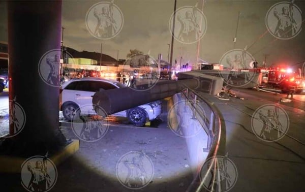 Video: Cae espectacular sobre parada de camión en Anapra, hay Iεs¡øηα∂øs