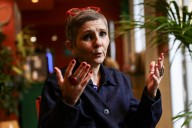 Dominique Pelicot, solo en prisión, busca archivar la denuncia por violación de su hija
