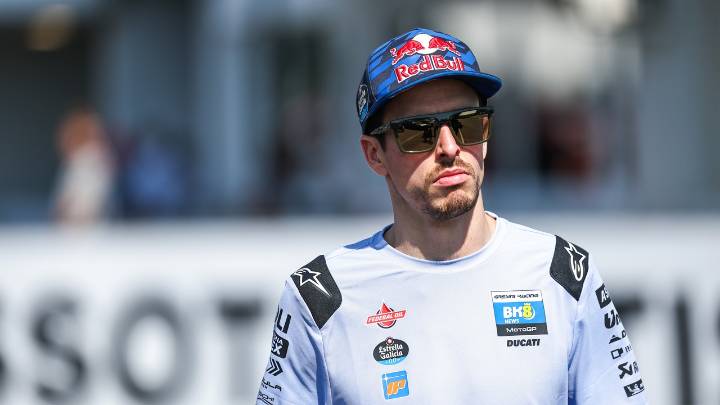 La decepción de Álex Márquez tras su caída en la 'sprint' de Montmeló: "Un golpe de realidad..."