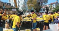 Galicia se prepara para batir el récord de la tortilla más grande del mundo
