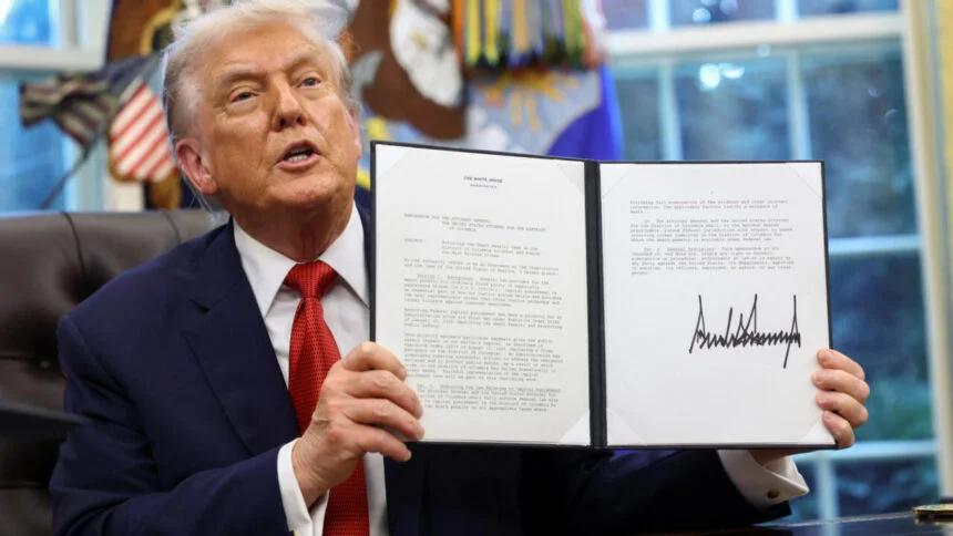 Trump impondrá un arancel del 100 % a todas las películas que se produzcan fuera de EE.UU.