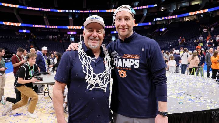 Auburn coach Bruce Pearl retires as son Steven takes over role