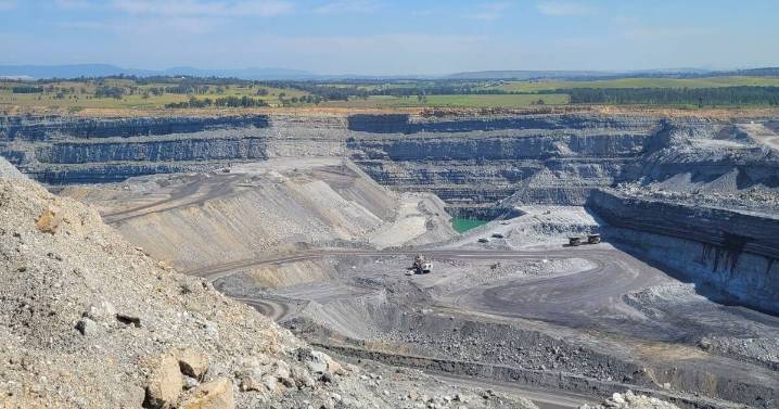 EPA fines Rix's Creek mine for illegal water dump