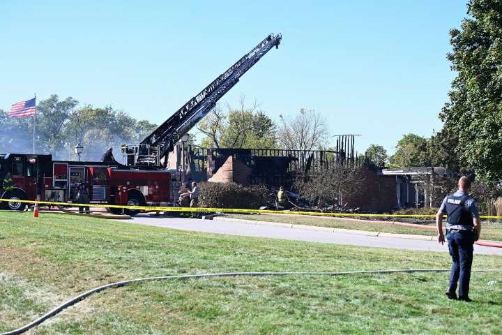 Aumenta a cuatro la cifra de muertos tras tiroteo en iglesia de Michigan