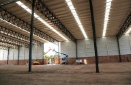 Por llegar, dos empresasa V. de Reyes