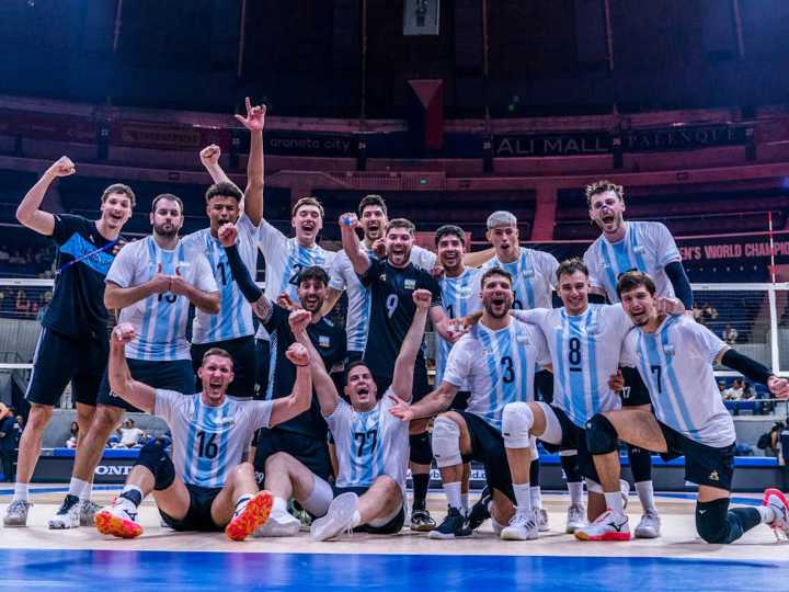 Qué dijo Luciano De Cecco tras la victoria de Argentina sobre Francia en el Mundial de voley y el récord que puede compartir con Lionel Messi