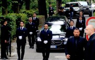 Despiden a Giorgio Armani en su pueblo natal con funeral privado