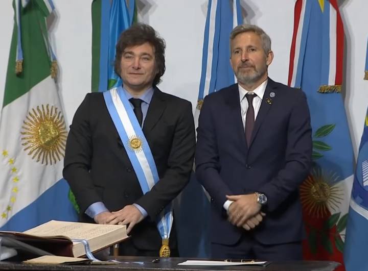 Milei vetará el reparto de ATN impulsado y luego rechazado por Frigerio