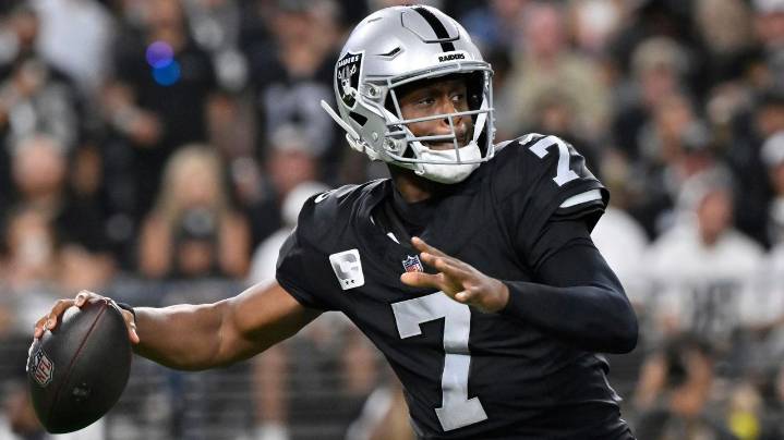 Raiders QB Geno Smith wants to go long, but the deep pass isn't always there