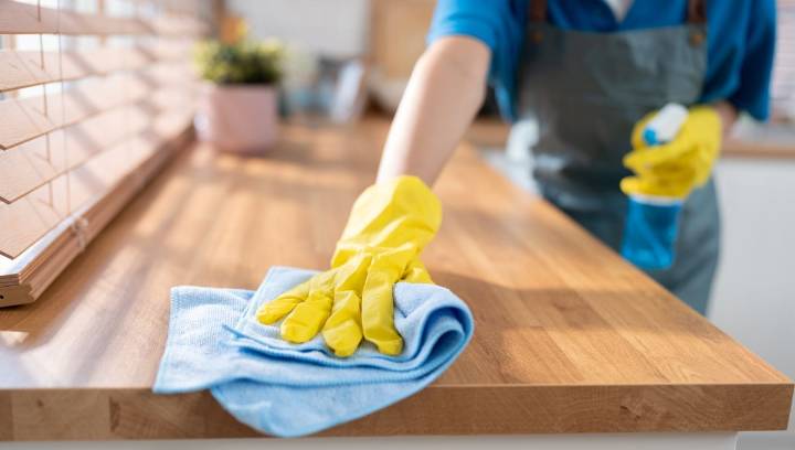Microfiber Cloths Explained: How They Work, Their Benefits, And Their One Big Downside