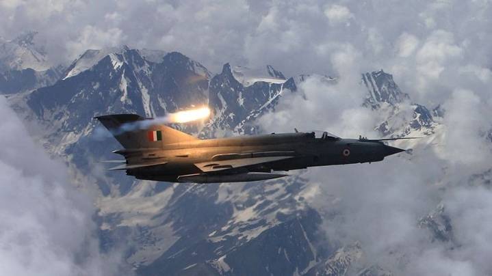 MiG-21 not just an aircraft, it's example of India, Russia's deep relations: Rajnath Singh at jet's farewell