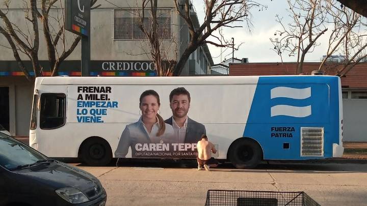 Antimileísmo puro, un candidato colado y una receta de los 90, la campaña de Fuerza Patria