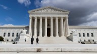 Corte Suprema mantiene en vigor congelación de ayuda exterior