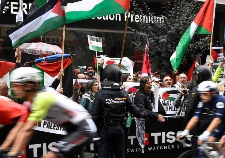 Vuelta a España: máxima seguridad ante protestas y etapa decisiva