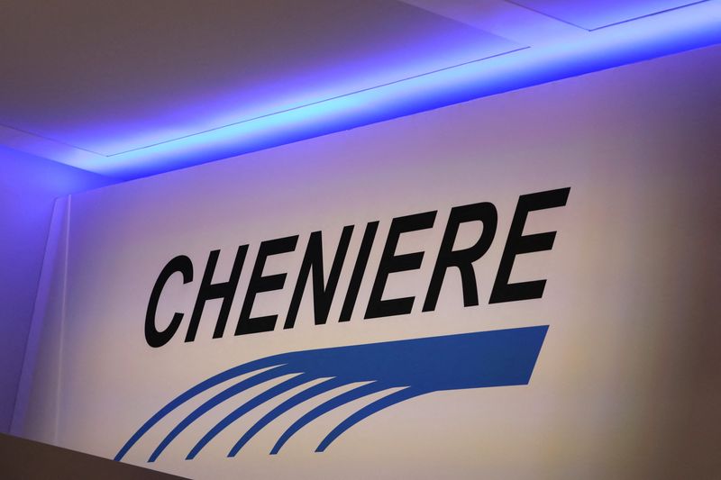 Turkey's BOTAS signs 1.2 bcm LNG deal with Cheniere, minister says