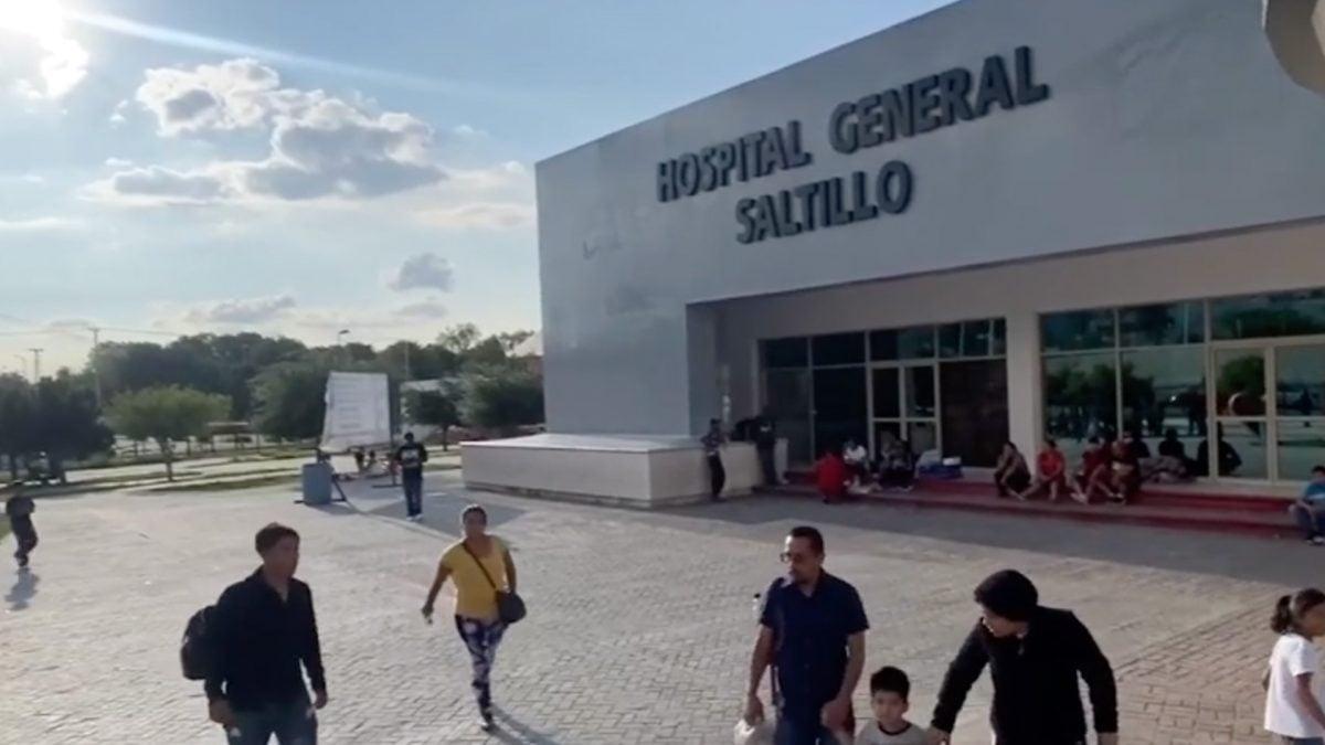 ¡Brutal! Padre e hijastro agreden sin motivo alguno a joven en colonia Mirasierra