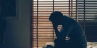 Un estudio global vincula la soledad con mayor dolor físico y deterioro de la salud mental