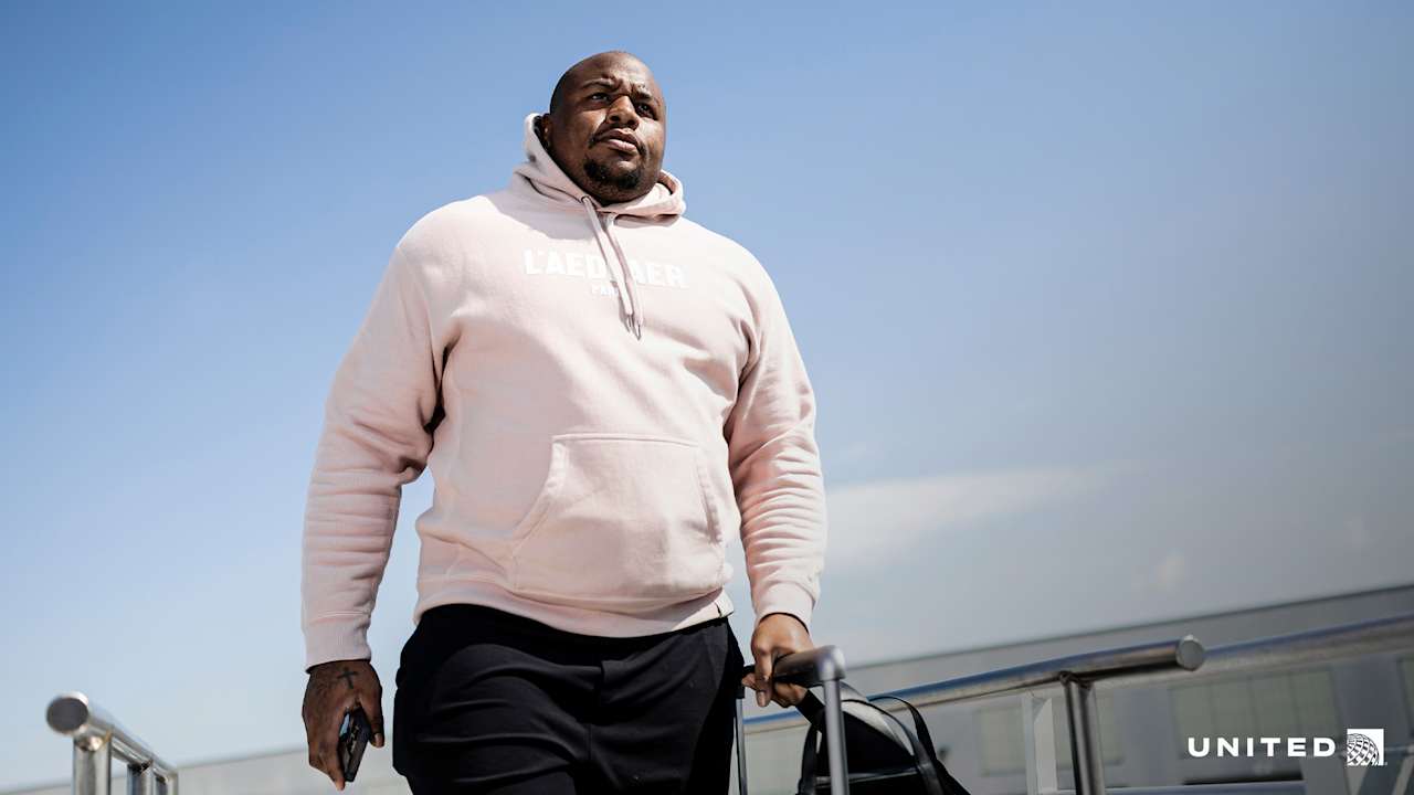 Travel Photos: Giants fly to Dallas✈️