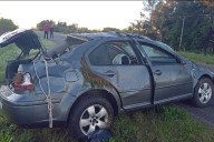 Conductor se distrajo, perdió el control de su auto y volcó en Ruta 18