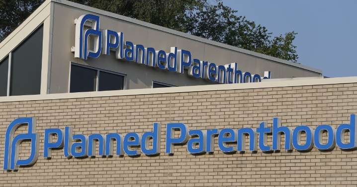 Appeals court allows Trump's administration to block Medicaid funds to Planned Parenthood