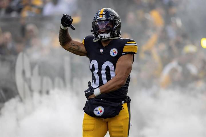 Steelers sign running back Jaylen Warren, a former undrafted rookie, to a 3