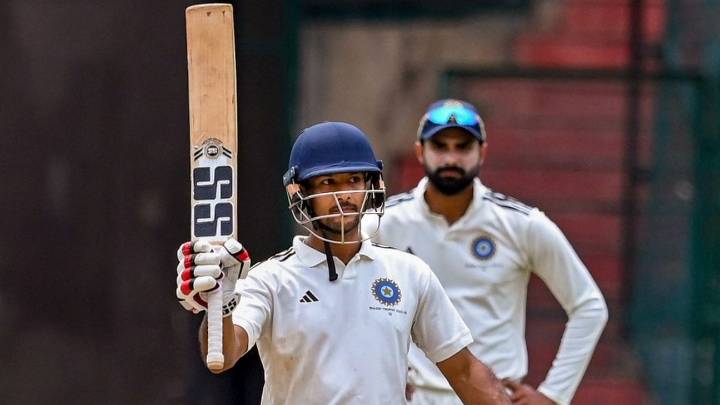 Mayank Agarwal set to join Yorkshire on short