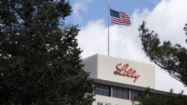 Lilly TuneLab makes AI models available for free to biotechs
