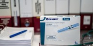 La mitad de los usuarios de Ozempic para bajar de peso, dejan el medicamento en un año