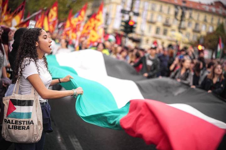Una huelga general en Italia en solidaridad con Gaza bloquea puertos, transportes y colegios