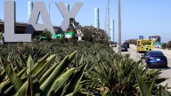 ¿Por qué desmontan el letrero de LAX, el ícono más famoso del aeropuerto de Los Ángeles?