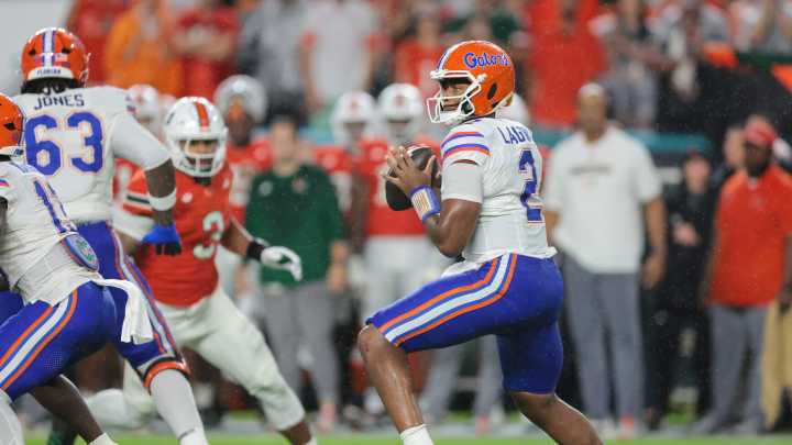 Social media reacts to Florida football offensive struggles vs Miami