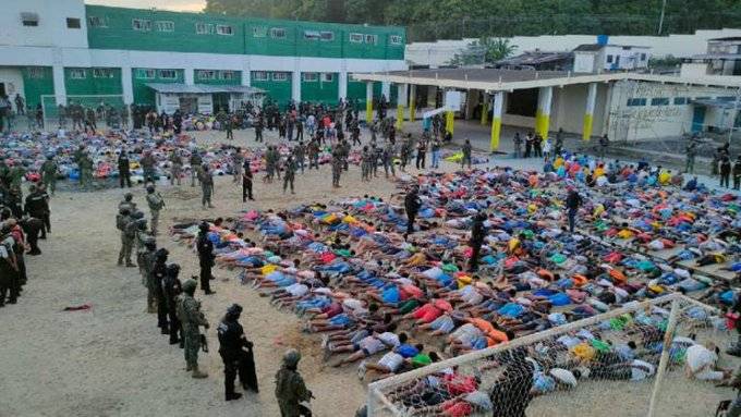 Al menos 17 fallecidos en enfrentamientos entre reos en una cárcel de Ecuador