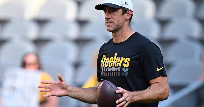 Aaron Rodgers brushes off revenge narrative ahead of Steelers' season opener against Jets