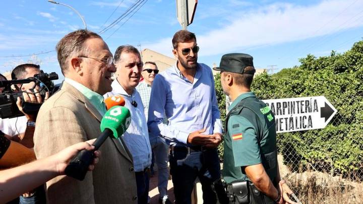 El PP se distancia de la "indecencia" de Vox tras el "espectáculo" en Santa Cruz
