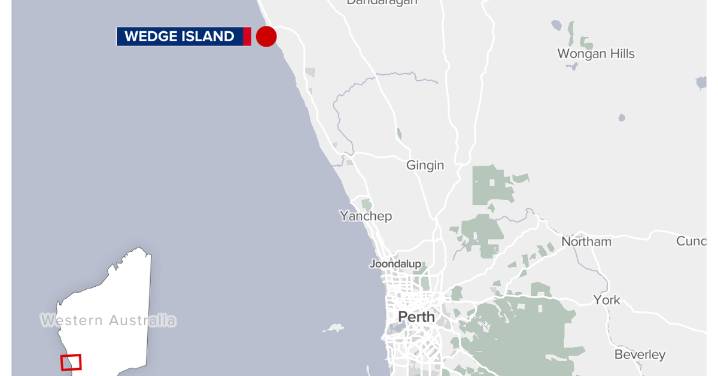 Wedge Island: Two dead, three injured after car crash on WA island