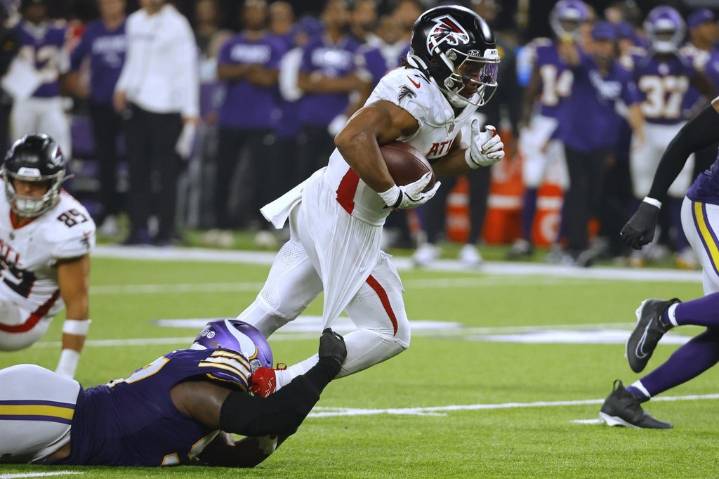 Falcons trample J.J. McCarthy and Vikings 22-6 behind Bijan Robinson’s running, dominant defense – Winnipeg Free Press