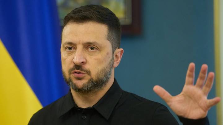 Ukraine nuclear plant enters fifth day on emergency power as Zelenskyy announces $90B arms deal