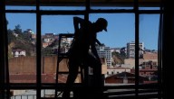 Desempleo en Chile da un respiro y baja 0,3% en trimestre junio