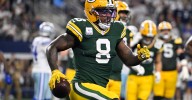 Josh Jacobs received stitches on his knee