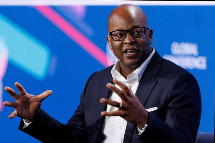 NFL-Visa to end league-wide NFL sponsorship, eyes World Cup, LA28 push