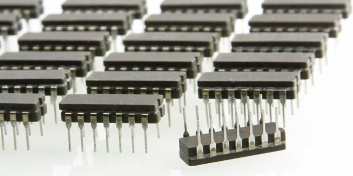 Hardware inspector fired for identifying a dead device • The Register
