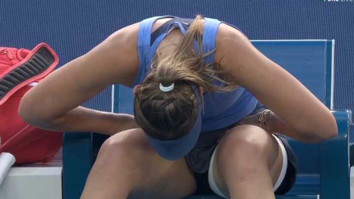 Paula Badosa suma otra retirada en Pekín y ya van 37 en su carrera