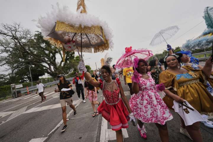 Trump suggests National Guard could go into New Orleans, a blue city in a red state