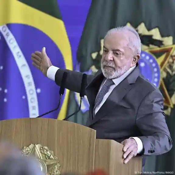Brasil sanciona ley para proteger a menores en internet