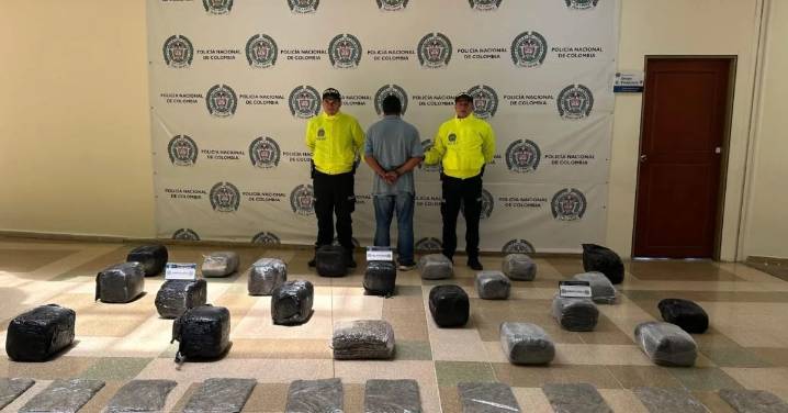 Capturado en el barrio Brasilia con 200 libras de marihuana y un historial criminal