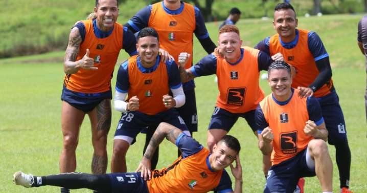 Once Caldas, con una multitud al lado, busca el paso gigante ante Independiente del Valle por la Sudamericana