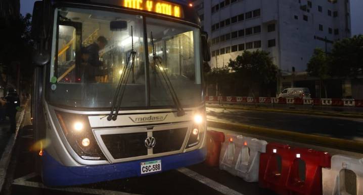 Usuarios ya pueden recargar tarjetas de corredores complementarios con Plin